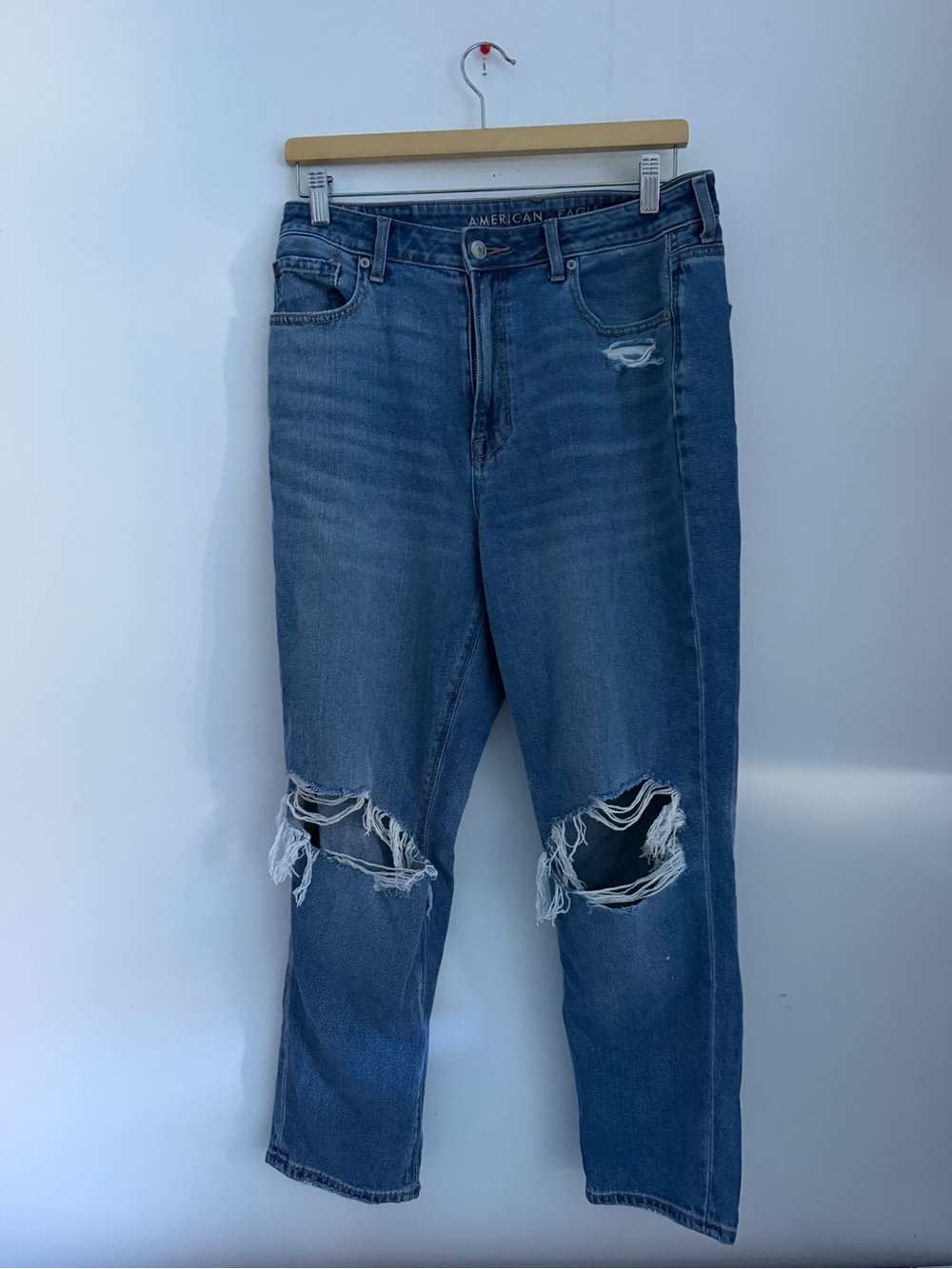American Eagle Ripped Mom Jeans Size 10 Short Comfort Stretch Distressed Denim